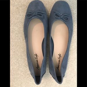 American eagle blue flat shoes size 9